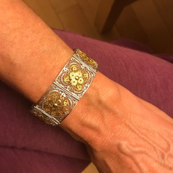 Silver & Gold Filigree Floral Link Bracelet - Picture 2 of 4